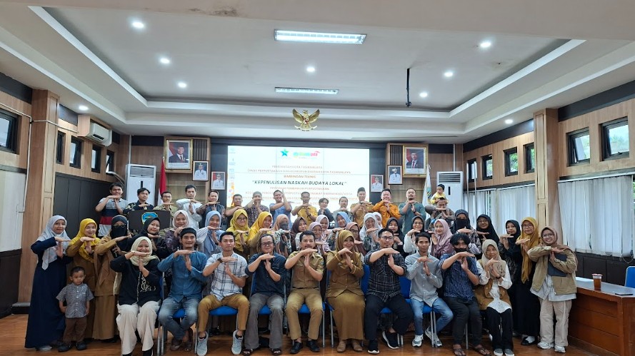 Pustakawan Universitas BSI Ikuti Bimtek Kepenulisan Naskah Budaya Lokal di Kota Tasikmalaya: Tidak Ada Tulisan yang Tak Retak
