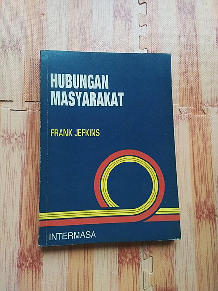 Hubungan masyarakat