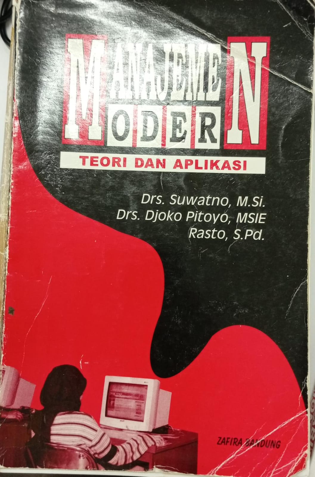 Manajemen Modern: Teori dan Aplikasi